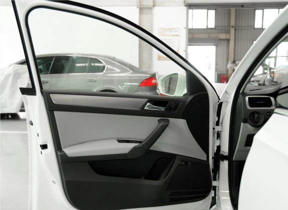 昕锐 2015款 1.6L 自动优选型 车厢座椅   前门板