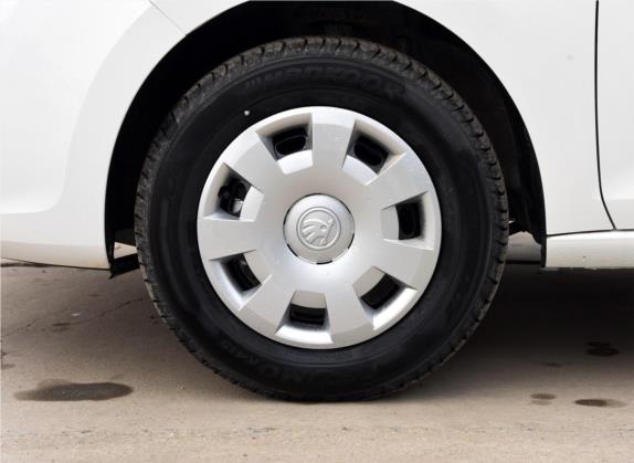 昕锐 2016款 1.6L 手动前行版 其他细节类   前轮