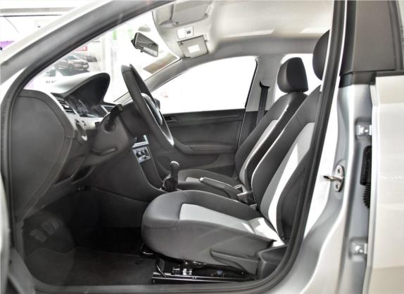 昕锐 2018款 1.4L 手动标准版 车厢座椅   前排空间