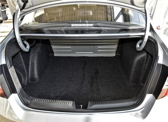 昕锐 2018款 1.4L 手动标准版 车厢座椅   后备厢