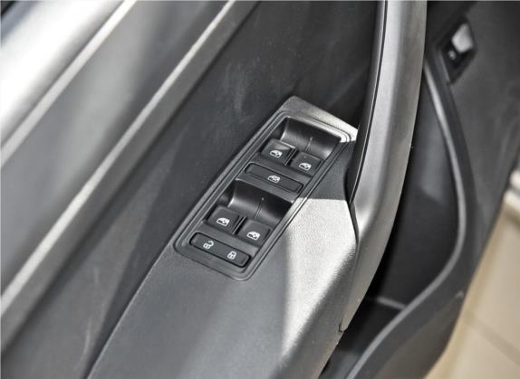 昕锐 2018款 1.4L 手动标准版 车厢座椅   门窗控制