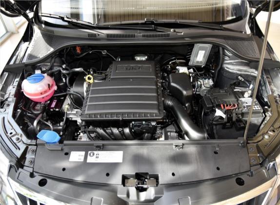 昕锐 2018款 1.6L 手动标准版 其他细节类   发动机舱