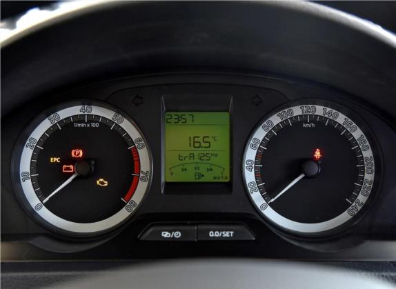 昕锐 2018款 1.6L 手动标准版 中控类   仪表盘