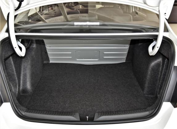 昕锐 2018款 1.6L 自动舒适版 车厢座椅   后备厢