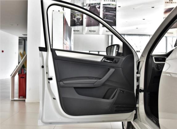 昕锐 2018款 1.6L 自动舒适版 车厢座椅   前门板