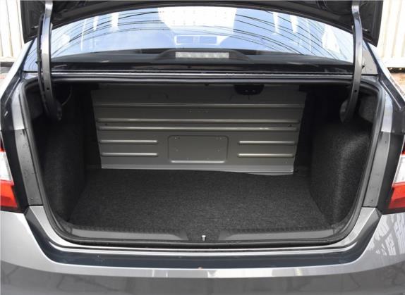 昕锐 2019款 1.5L 手动舒适版 国V 车厢座椅   后备厢