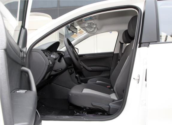 昕锐 2019款 改款 1.5L 自动标准版 国VI 车厢座椅   前排空间