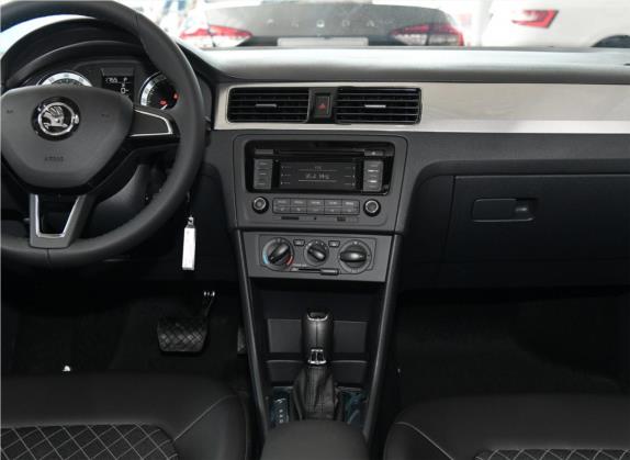 昕锐 2019款 1.5L 自动舒适版 国VI 中控类   中控台