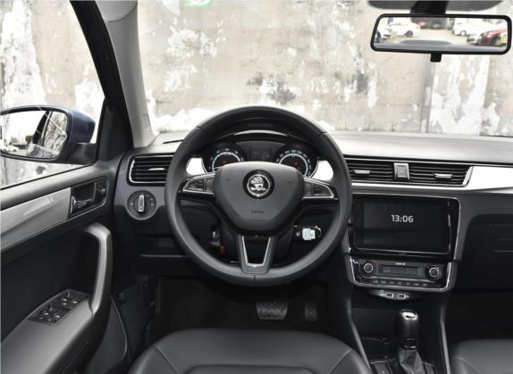 昕锐 2020款 1.5L 自动舒适版 中控类   驾驶位