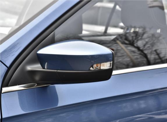昕锐 2020款 1.5L 自动舒适版 外观细节类   外后视镜