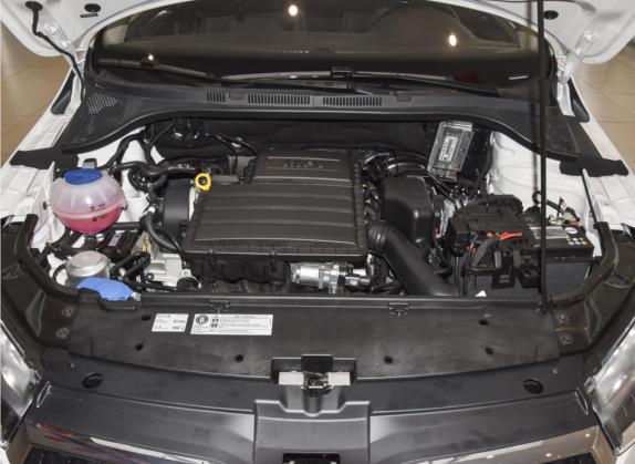 昕锐 2022款 1.5L 自动舒享版 其他细节类   发动机舱