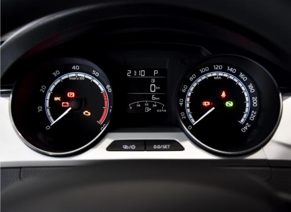 昕锐 2022款 1.5L 自动舒享版 中控类   仪表盘