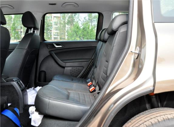 Yeti 2014款 1.8TSI DSG野驱版 车厢座椅   后排空间