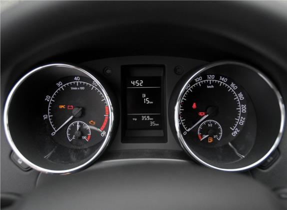 Yeti 2014款 1.4TSI 手动探索版 中控类   仪表盘
