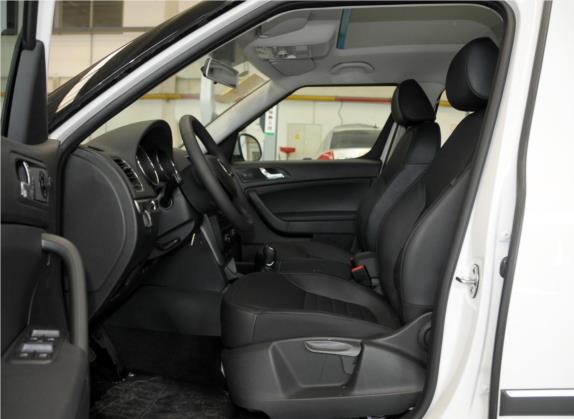 Yeti 2014款 1.4TSI 手动极地版 车厢座椅   前排空间