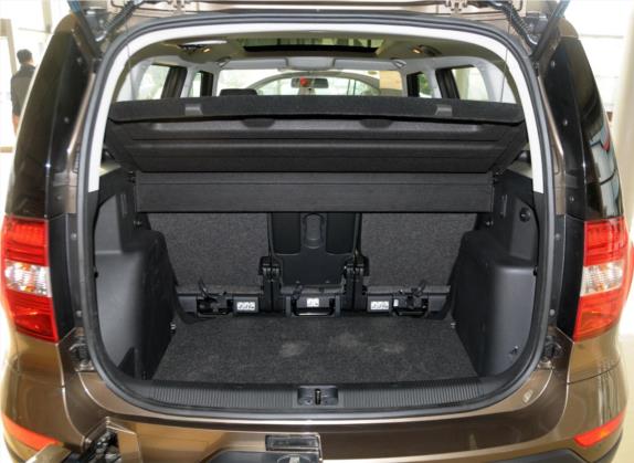 Yeti 2014款 1.4TSI DSG极地版 车厢座椅   后备厢