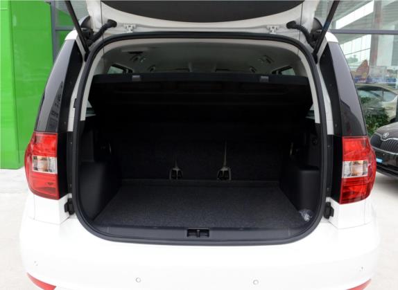 Yeti 2014款 1.4TSI 手动炫彩版 车厢座椅   后备厢