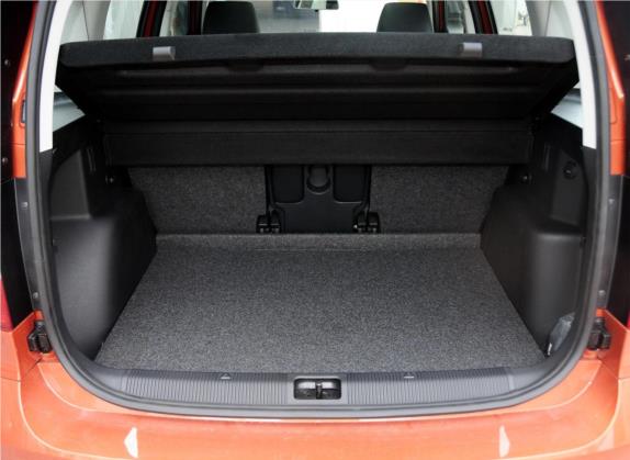 Yeti 2014款 1.4TSI DSG魅影版 车厢座椅   后备厢