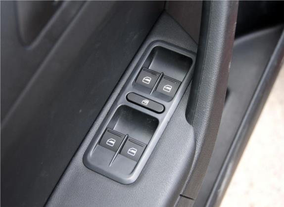 Yeti 2014款 1.4TSI DSG魅影版 车厢座椅   门窗控制
