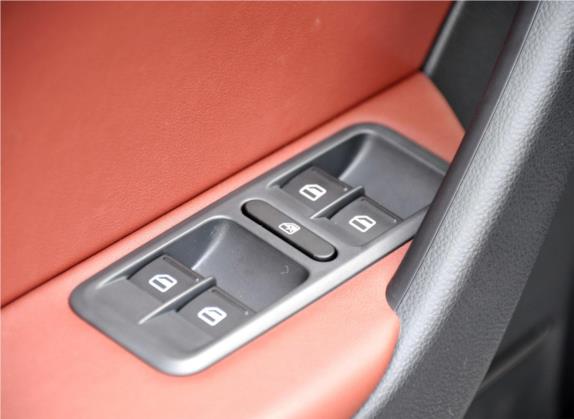 Yeti 2016款 1.8TSI DSG尊行版 车厢座椅   门窗控制