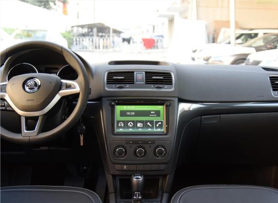 Yeti 2017款 TSI280 DSG车享兄弟版 中控类   中控台