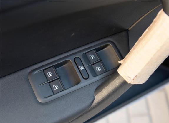 Yeti 2017款 TSI280 DSG车享兄弟版 车厢座椅   门窗控制