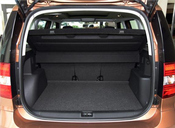 Yeti 2017款 TSI280 DSG前行版 车厢座椅   后备厢