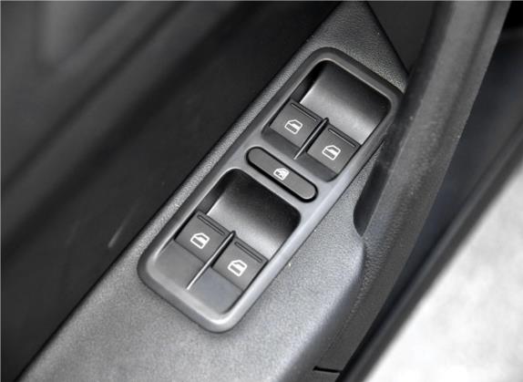 Yeti 2017款 TSI280 DSG尊行版 车厢座椅   门窗控制