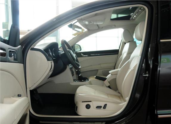 速派 2013款 2.0TSI DSG尊仕版 车厢座椅   前排空间