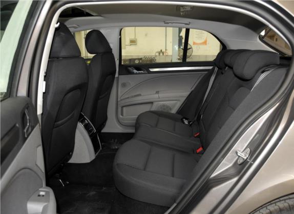 速派 2013款 1.4TSI DSG绅仕版 车厢座椅   后排空间