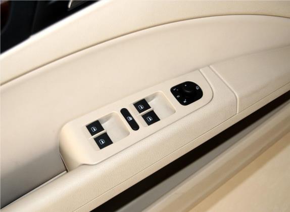 速派 2013款 1.8TSI 自动名仕版 车厢座椅   门窗控制