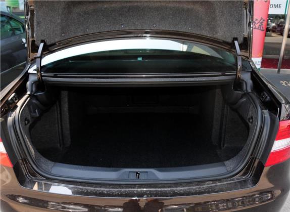 速派 2013款 1.8TSI 自动雅仕版 车厢座椅   后备厢