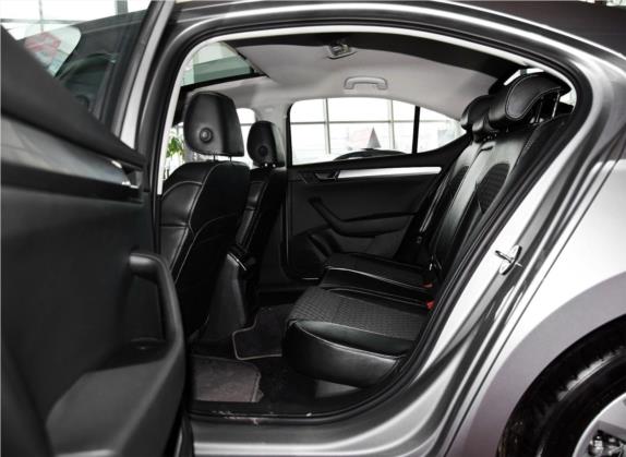 速派 2016款 TSI330 DSG创行版 车厢座椅   后排空间