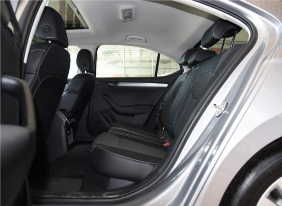 速派 2018款 TSI280 DSG舒适版 国V 车厢座椅   后排空间