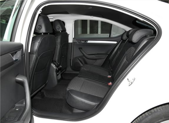 速派 2018款 TSI330 DSG舒适版 国VI 车厢座椅   后排空间