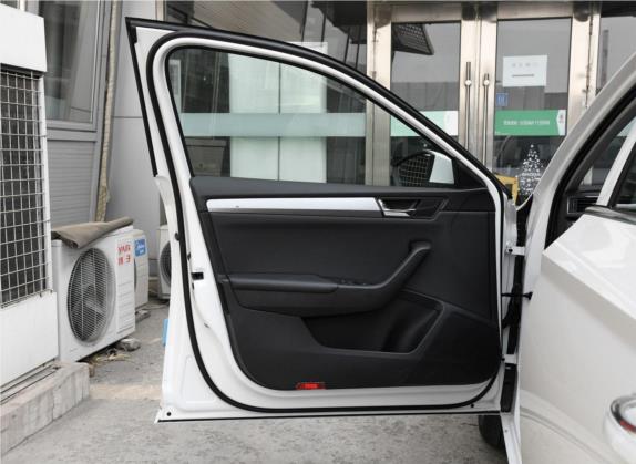 速派 2018款 TSI330 DSG舒适版 国VI 车厢座椅   前门板