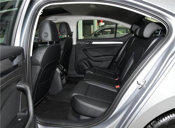 速派 2019款 TSI280 DSG舒适版 车厢座椅   后排空间