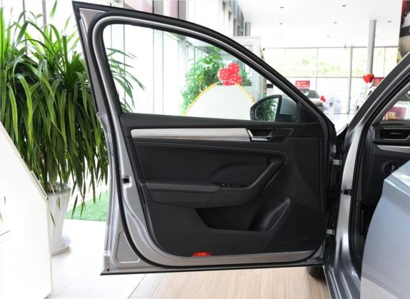 速派 2019款 TSI280 DSG舒适版 车厢座椅   前门板