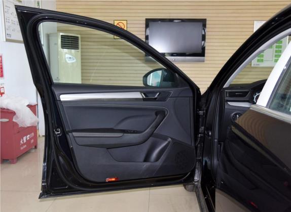 速派 2019款 改款 TSI280 DSG舒适版 车厢座椅   前门板