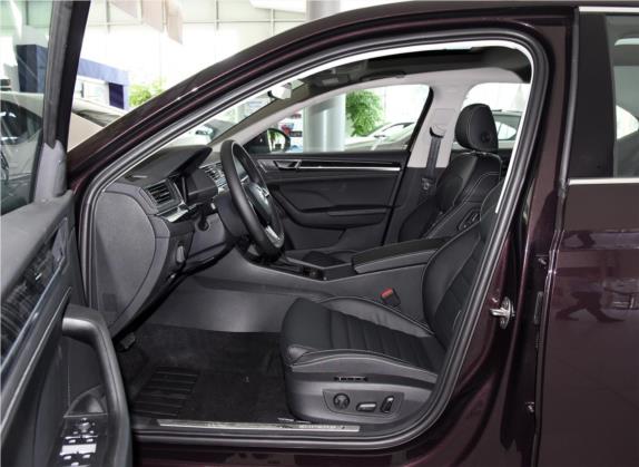 速派 2019款 改款 TSI330 DSG豪华版 车厢座椅   前排空间