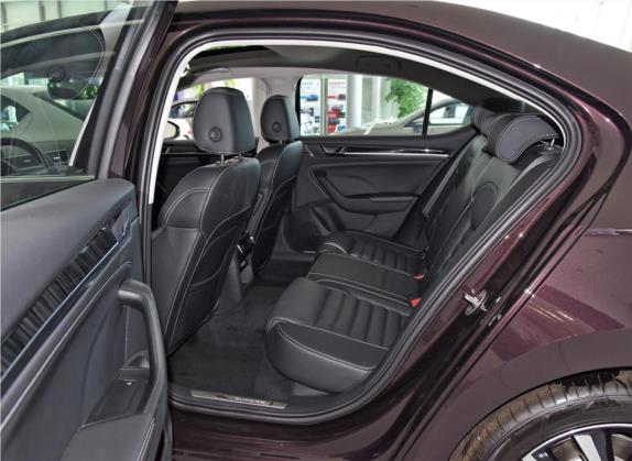 速派 2019款 改款 TSI330 DSG豪华版 车厢座椅   后排空间