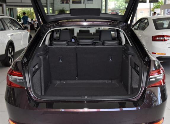 速派 2019款 改款 TSI330 DSG豪华版 车厢座椅   后备厢