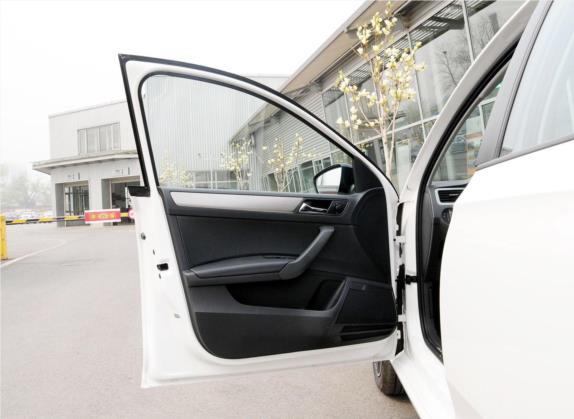昕动 2014款 1.6L 自动悦享版 车厢座椅   前门板