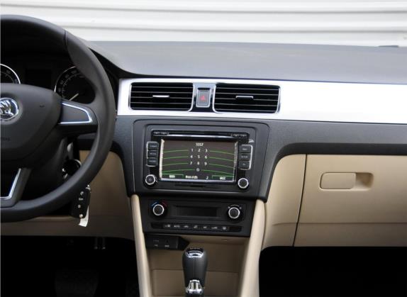 昕动 2014款 1.4TSI DSG致享版 中控类   中控台
