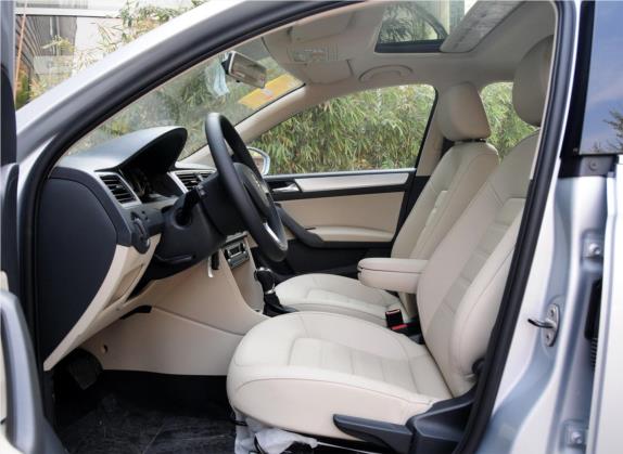 昕动 2014款 1.4TSI DSG致享版 车厢座椅   前排空间