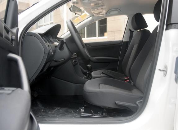 昕动 2014款 1.6L 手动乐享版 车厢座椅   前排空间