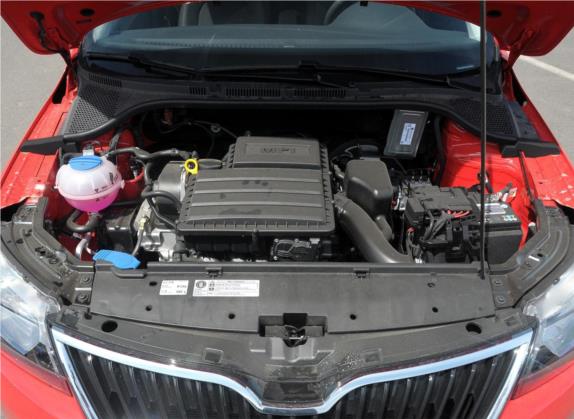 昕动 2014款 1.6L 手动悦享版 其他细节类   发动机舱