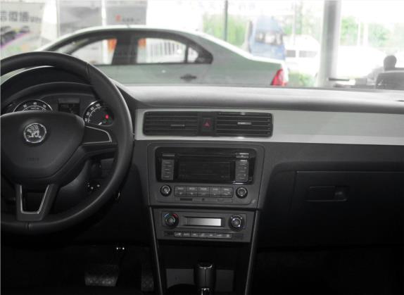 昕动 2014款 1.6L 自动致享版 中控类   中控台