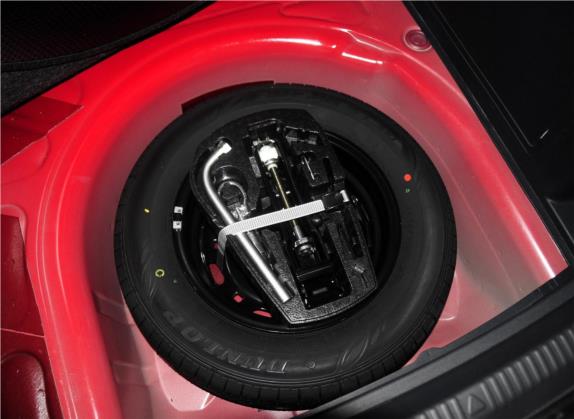 昕动 2014款 1.6L 自动致享版 其他细节类   备胎
