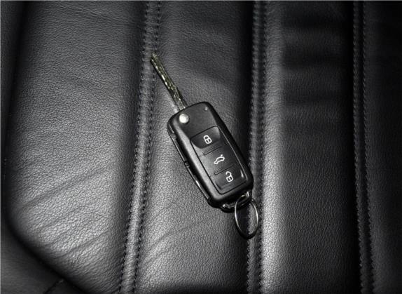 昕动 2014款 1.6L 自动致享版 其他细节类   钥匙